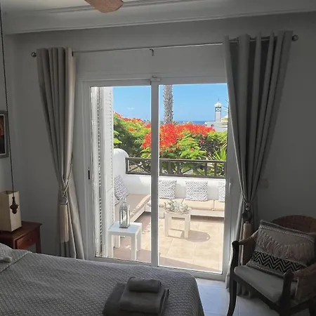 Casa Casablanca Carlos Park, Tranquil Yet Area 15 Minutes Walk To Town Centre Playa Blanca