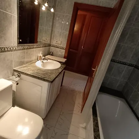 بيت للعطل Casa Casablanca Carlos Park, Tranquil Yet Area 15 Minutes Walk To Town Centre بلايا بلانكا