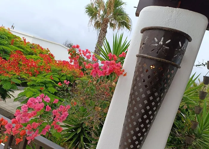 Casa Casablanca Carlos Park, Tranquil Yet Area 15 Minutes Walk To Town Centre بلايا بلانكا