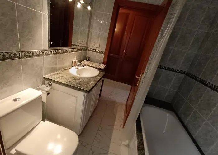 بيت للعطل Casa Casablanca Carlos Park, Tranquil Yet Area 15 Minutes Walk To Town Centre بلايا بلانكا