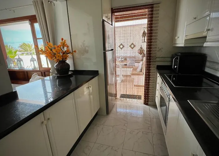 Holiday home Casa Casablanca Carlos Park, Tranquil Yet Area 15 Minutes Walk To Town Centre Playa Blanca (Lanzarote)