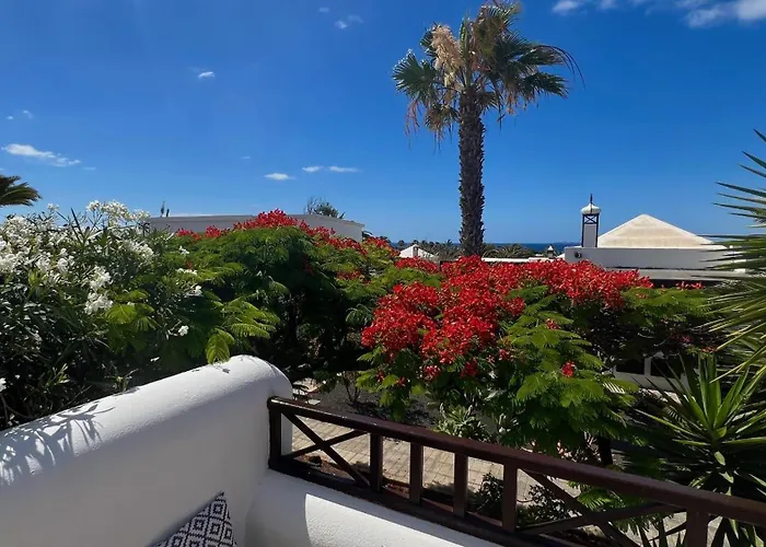 Holiday home Casa Casablanca Carlos Park, Tranquil Yet Area 15 Minutes Walk To Town Centre